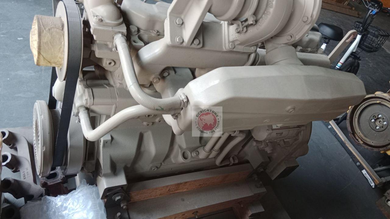 Дизельный двигатель John Deere 6135HF475