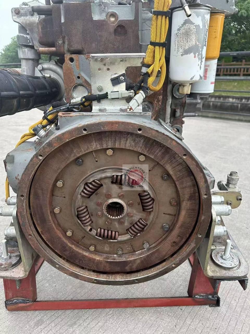 Дизельный двигатель Liebherr D926