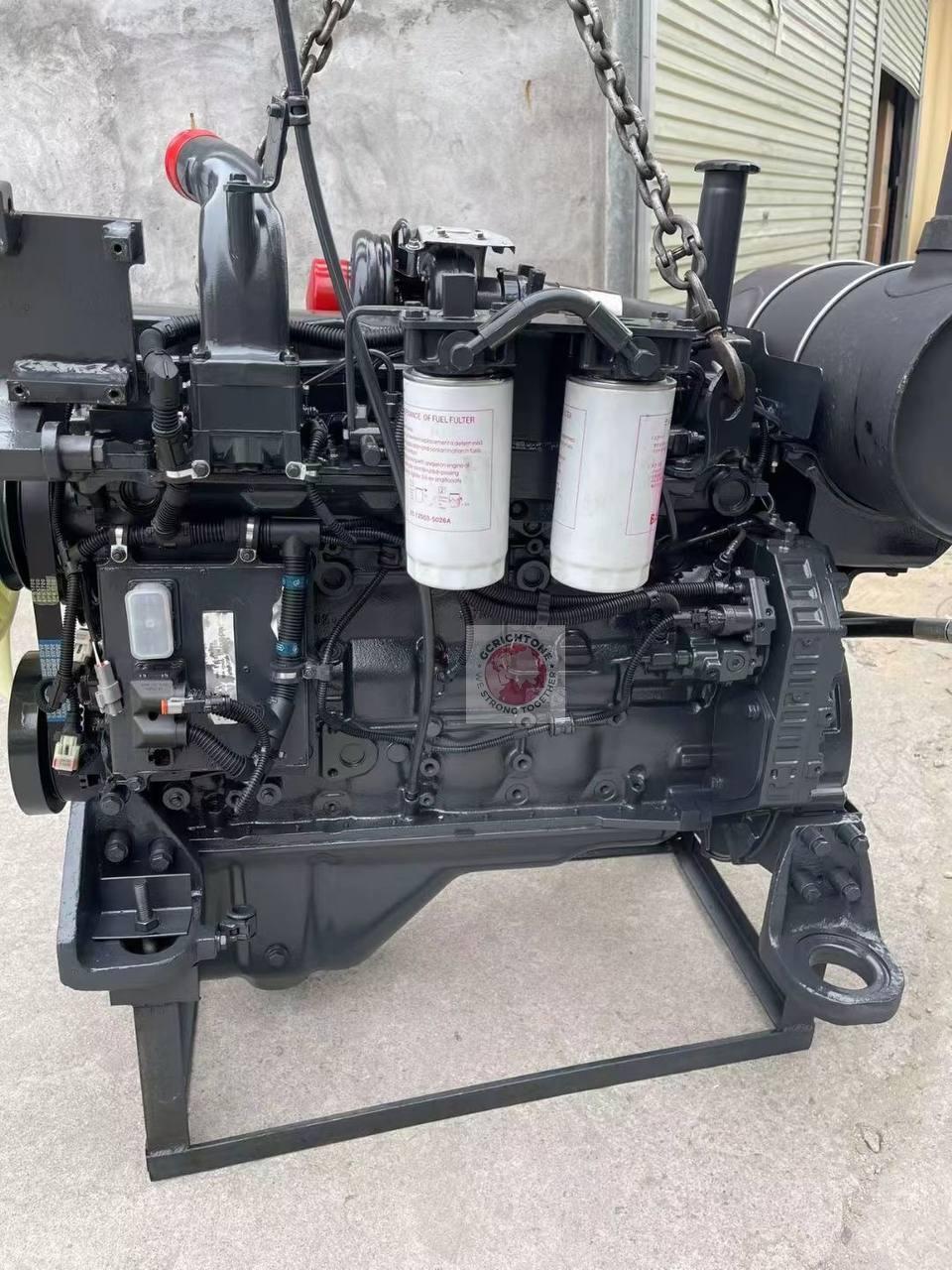 Двигатель Komatsu SAA6D107E-1 1 Двигатель Komatsu SAA6D107E-1